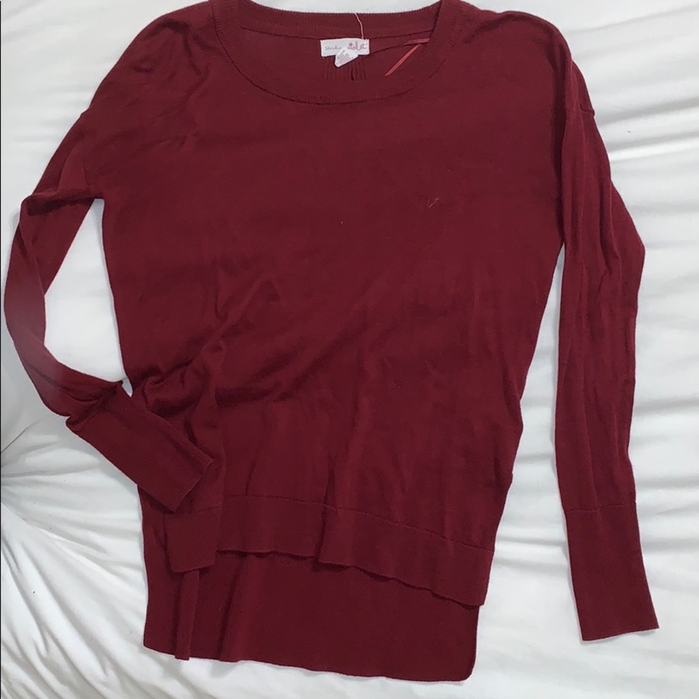 Thin sweater